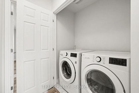 Photo 16 at 425 Aphelion Crescent, Nepean (Half Moon Bay), Ottawa
