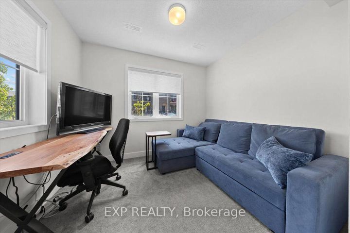 Photo 5 at 293 Anyolite Private, Nepean (Heritage Park), Ottawa