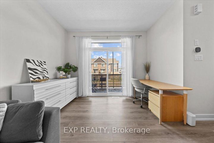 Photo 7 at 293 Anyolite Private, Nepean (Heritage Park), Ottawa