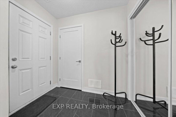 Photo 9 at 293 Anyolite Private, Nepean (Heritage Park), Ottawa