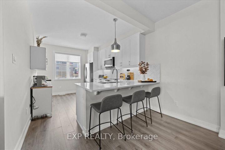 Photo 11 at 293 Anyolite Private, Nepean (Heritage Park), Ottawa