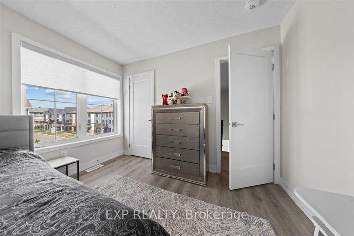 Photo 23 at 293 Anyolite Private, Nepean (Heritage Park), Ottawa
