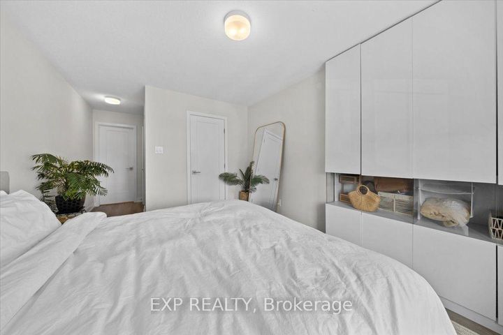 Photo 27 at 293 Anyolite Private, Nepean (Heritage Park), Ottawa