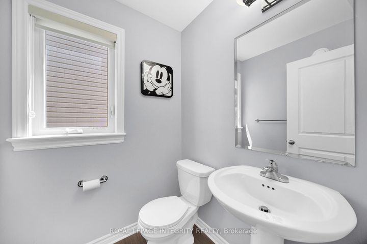 Photo 4 at 573 Egret Way, Nepean (Half Moon Bay), Ottawa