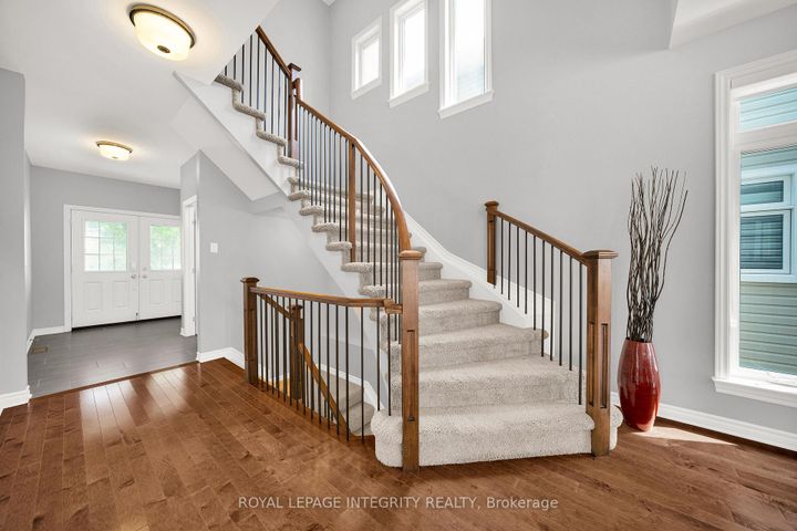 Photo 5 at 573 Egret Way, Nepean (Half Moon Bay), Ottawa