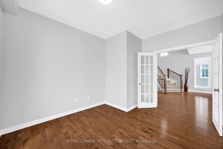 Photo 8 at 573 Egret Way, Nepean (Half Moon Bay), Ottawa