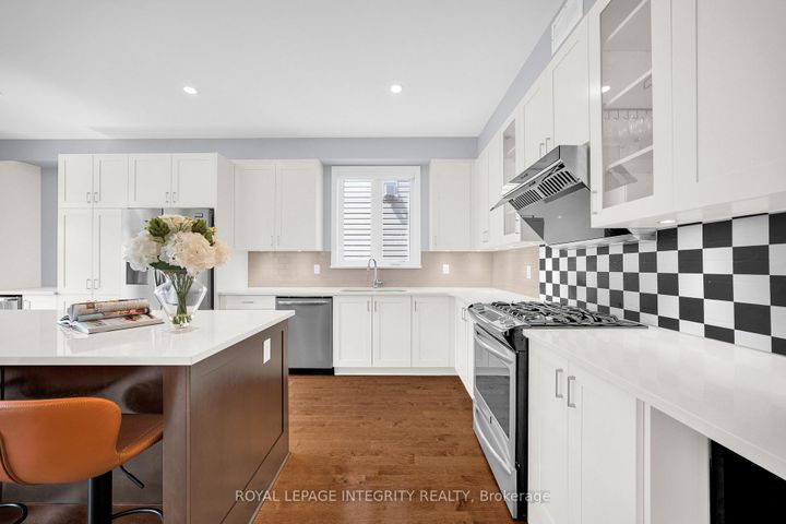 Photo 16 at 573 Egret Way, Nepean (Half Moon Bay), Ottawa