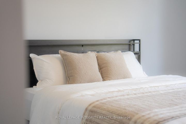 Photo 40 at 573 Egret Way, Nepean (Half Moon Bay), Ottawa