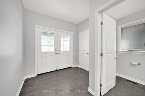 Photo 2 at 573 Egret Way, Nepean (Half Moon Bay), Ottawa