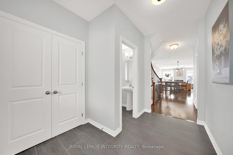 Photo 3 at 573 Egret Way, Nepean (Half Moon Bay), Ottawa
