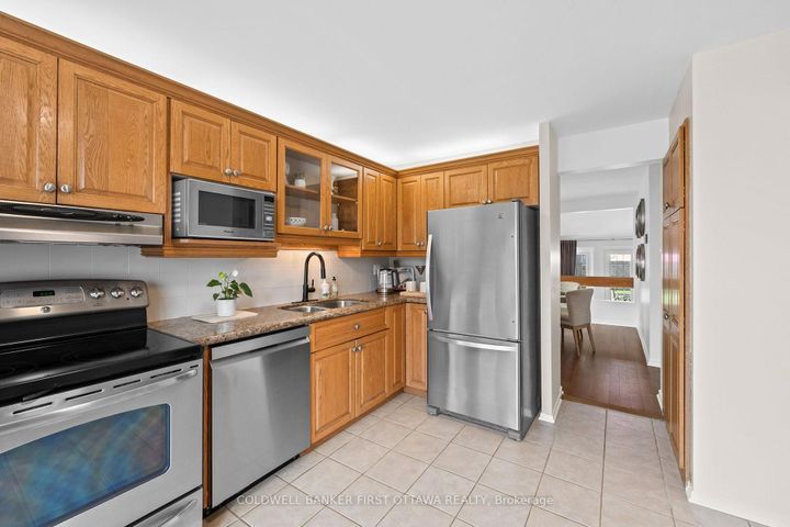 Photo 6 at 34 Melville Drive, Nepean (Pheasant Run), Ottawa