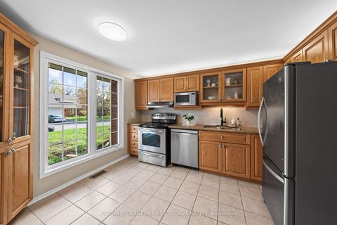 Photo 4 at 34 Melville Drive, Nepean (Pheasant Run), Ottawa