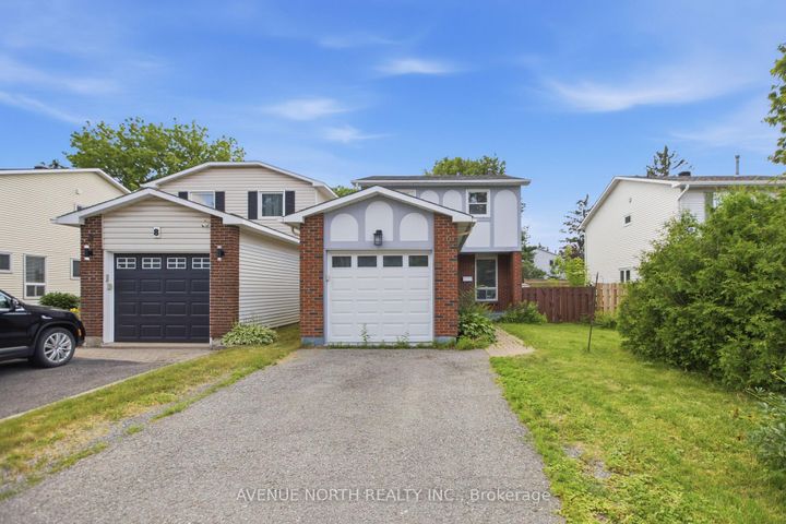 Photo 3 at 6 WOLFGANG Drive, Nepean (Knollsbrook), Ottawa