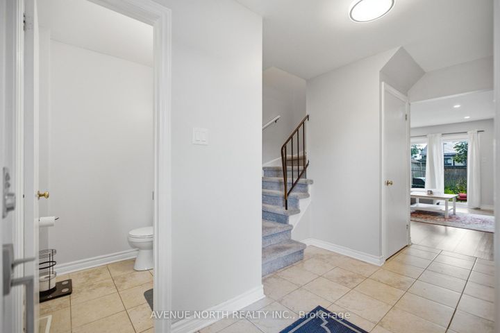 Photo 7 at 6 WOLFGANG Drive, Nepean (Knollsbrook), Ottawa