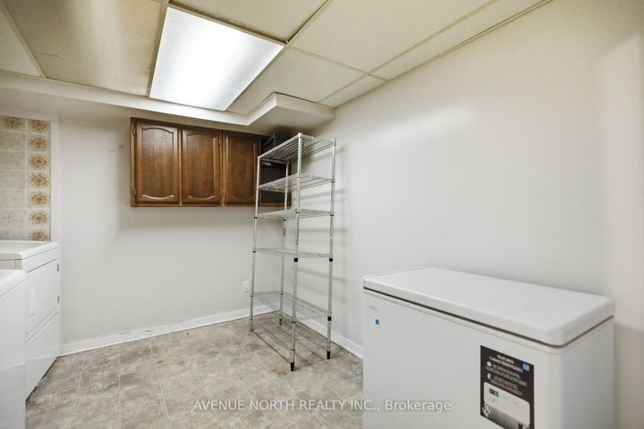 Photo 30 at 6 WOLFGANG Drive, Nepean (Knollsbrook), Ottawa