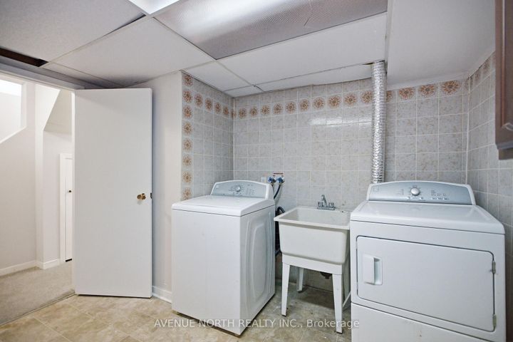 Photo 31 at 6 WOLFGANG Drive, Nepean (Knollsbrook), Ottawa