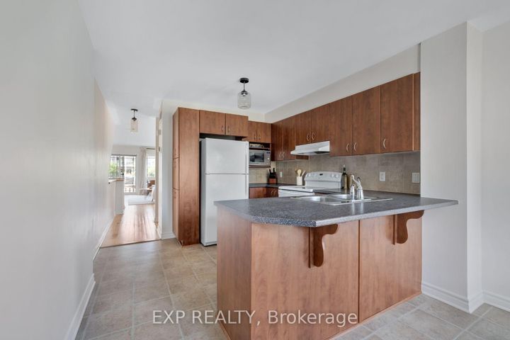 Photo 7 at 132 PASEO Private, Nepean (Centrepointe), Ottawa