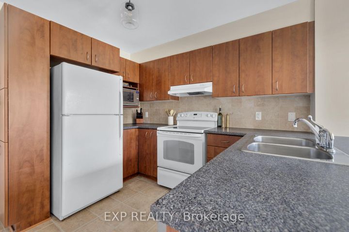 Photo 11 at 132 PASEO Private, Nepean (Centrepointe), Ottawa