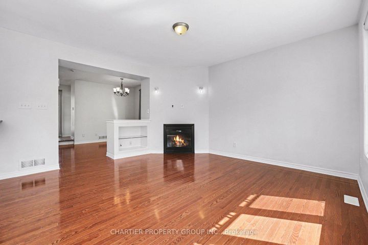 Photo 8 at 3442 River Run Avenue, Nepean (Half Moon Bay), Ottawa