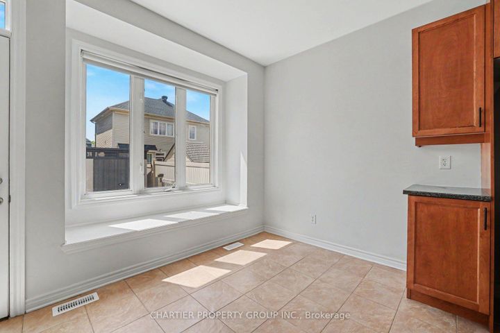 Photo 13 at 3442 River Run Avenue, Nepean (Half Moon Bay), Ottawa