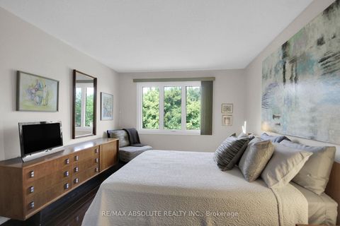 Photo 18 at 79 Shoreham Avenue, Nepean (Craig Henry/Woodvale), Ottawa