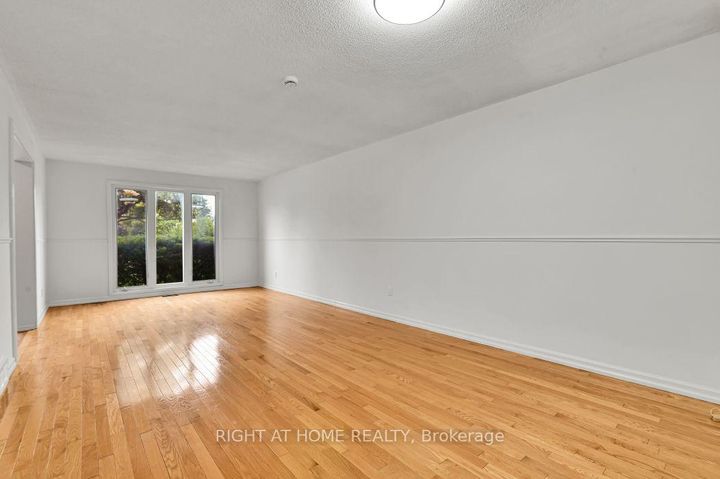 Photo 3 at 99 Craig Henry Drive, Nepean (Craig Henry/Woodvale), Ottawa