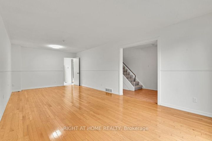 Photo 4 at 99 Craig Henry Drive, Nepean (Craig Henry/Woodvale), Ottawa