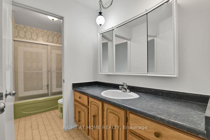 Photo 15 at 99 Craig Henry Drive, Nepean (Craig Henry/Woodvale), Ottawa