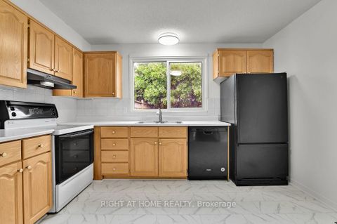Photo 5 at 99 Craig Henry Drive, Nepean (Craig Henry/Woodvale), Ottawa