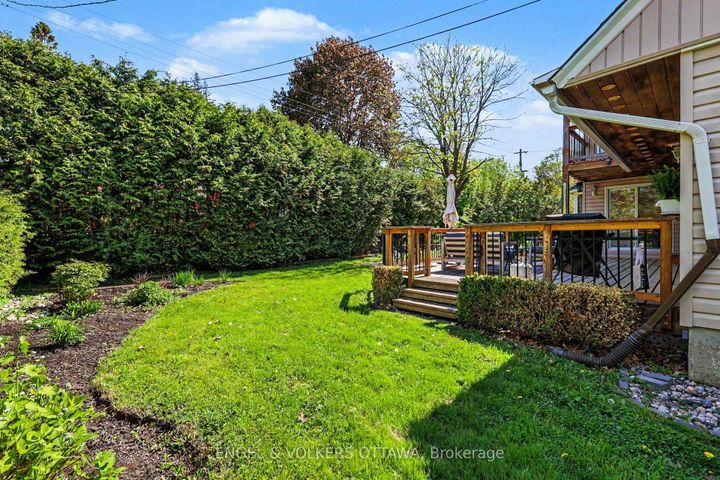 Photo 29 at 176 Sanford Avenue, Nepean (Courtland Park), Ottawa