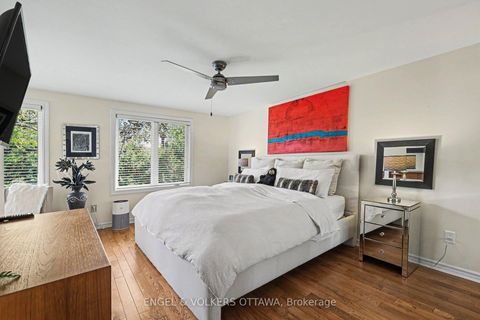 Photo 17 at 176 Sanford Avenue, Nepean (Courtland Park), Ottawa