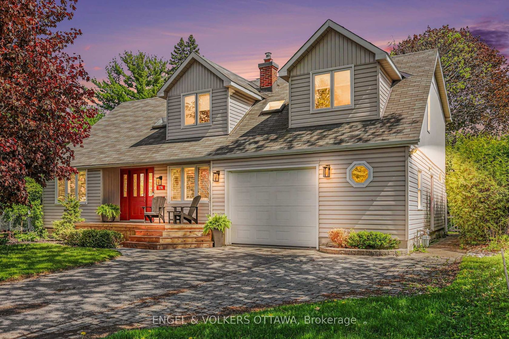 176 Sanford Avenue, Nepean (Courtland Park), Ottawa 
