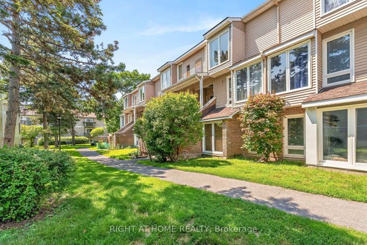 Photo 1 at 15 - 6B Shehyn Lane, Nepean (Tanglewood), Ottawa