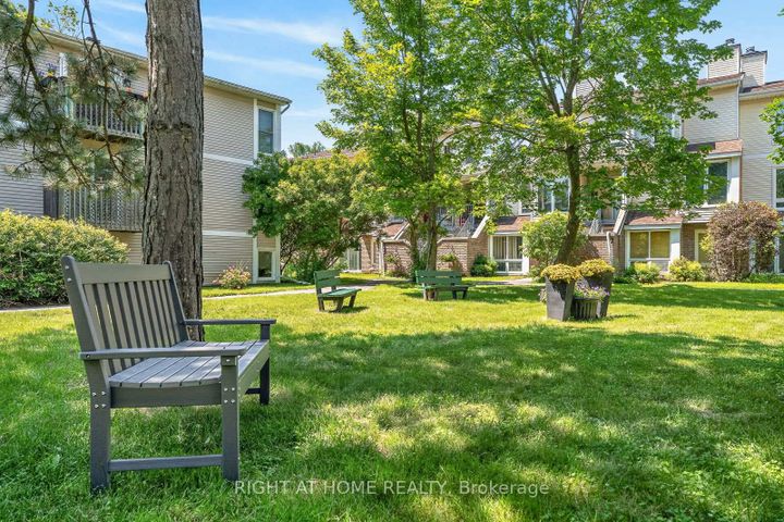 Photo 16 at 15 - 6B Shehyn Lane, Nepean (Tanglewood), Ottawa