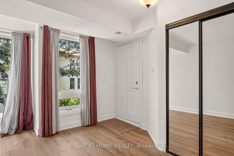 Photo 3 at 15 - 6B Shehyn Lane, Nepean (Tanglewood), Ottawa