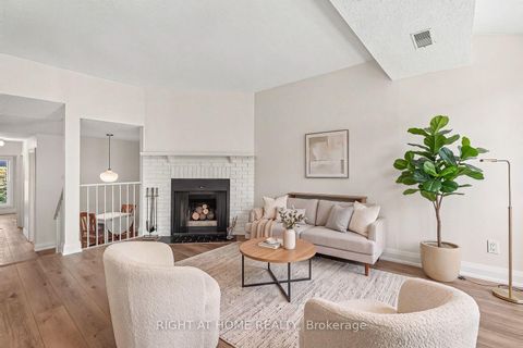 Photo 4 at 15 - 6B Shehyn Lane, Nepean (Tanglewood), Ottawa