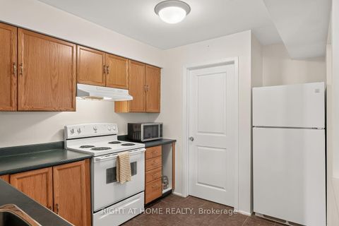 Photo 9 at 15 - 6B Shehyn Lane, Nepean (Tanglewood), Ottawa