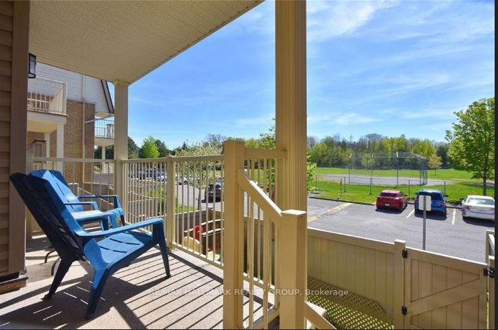 Photo 9 at 1 - 14 Sweetbriar Circle, Nepean (Pheasant Run), Ottawa