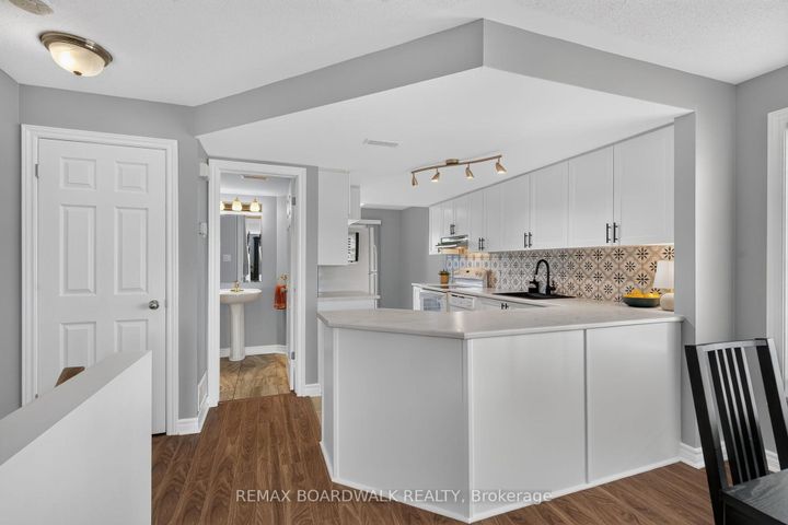 Photo 3 at 223 Paseo Private, Nepean (Centrepointe), Ottawa