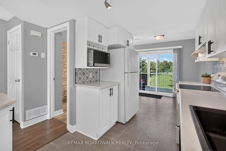 Photo 6 at 223 Paseo Private, Nepean (Centrepointe), Ottawa
