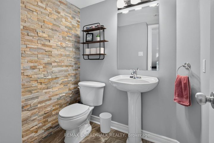 Photo 11 at 223 Paseo Private, Nepean (Centrepointe), Ottawa