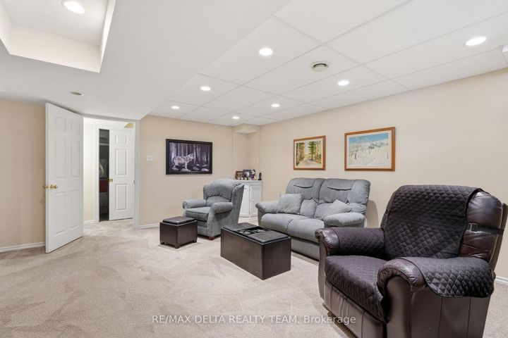 Photo 15 at 64 Collington Street, Nepean (Barrhaven East), Ottawa