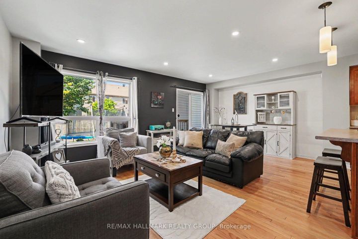 Photo 6 at 170 Prem Circle, Nepean (Cedargrove/Fraserdale), Ottawa