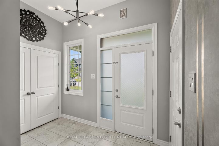 Photo 5 at 96 Russet Terrace, Nepean (Half Moon Bay), Ottawa