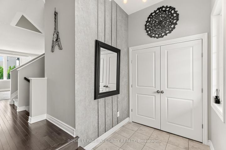 Photo 6 at 96 Russet Terrace, Nepean (Half Moon Bay), Ottawa