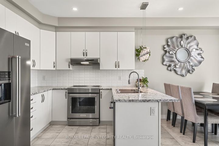Photo 11 at 96 Russet Terrace, Nepean (Half Moon Bay), Ottawa