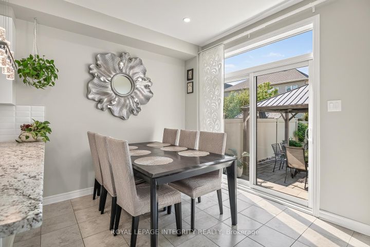 Photo 15 at 96 Russet Terrace, Nepean (Half Moon Bay), Ottawa