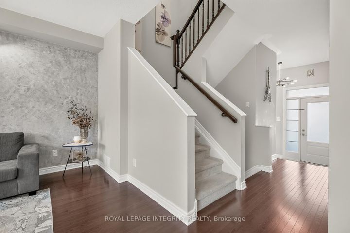Photo 20 at 96 Russet Terrace, Nepean (Half Moon Bay), Ottawa