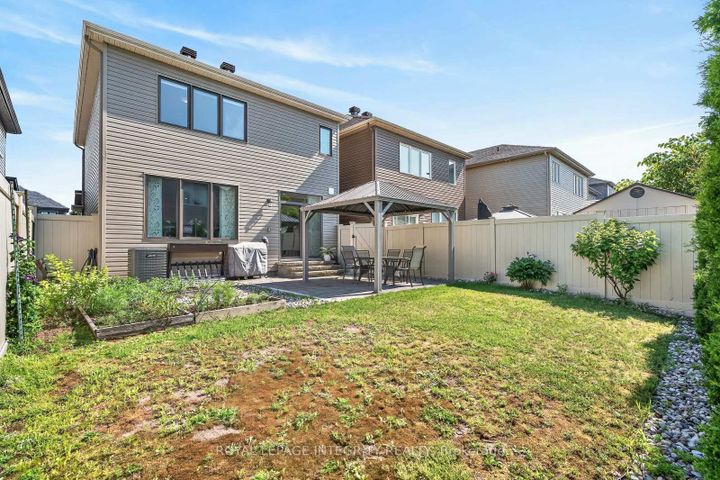 Photo 41 at 96 Russet Terrace, Nepean (Half Moon Bay), Ottawa