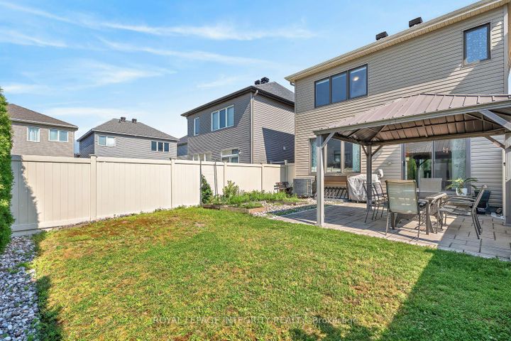 Photo 42 at 96 Russet Terrace, Nepean (Half Moon Bay), Ottawa